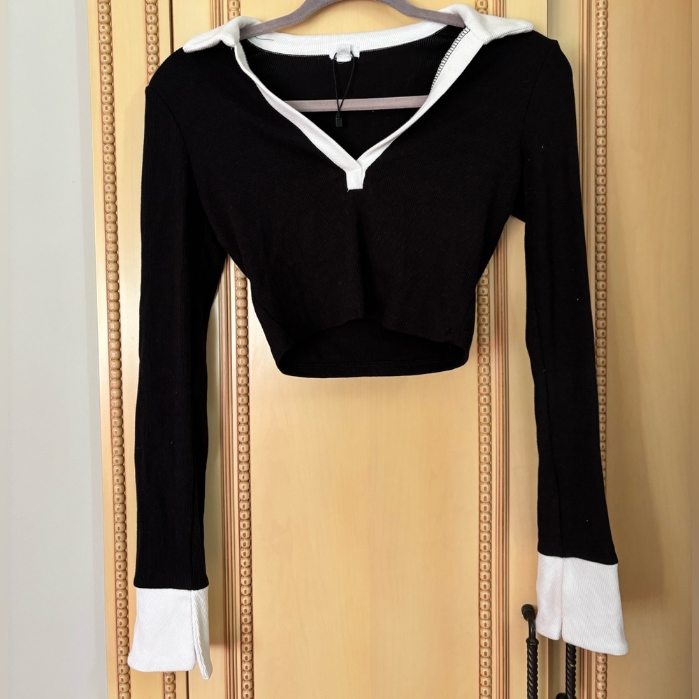 Garage long sleeve cropped top